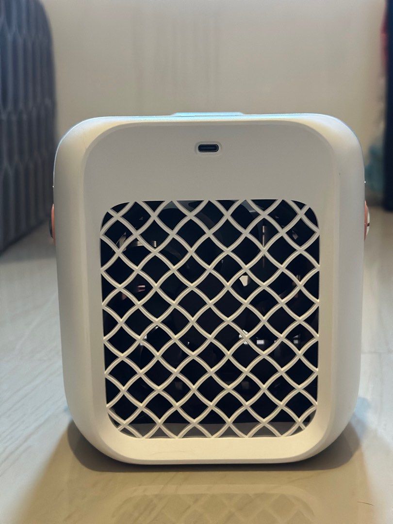 Tylex XM33 Mini Air Cooler (Category: Air Conditioning and Heating) located in Marilao. Submitted by practicali (Listing ID 1300038581, Image 3). Description: Selling my preloved mini fan Perfect sa napakainet na panahon! ⭐️ No box included ⭐️ No USB .