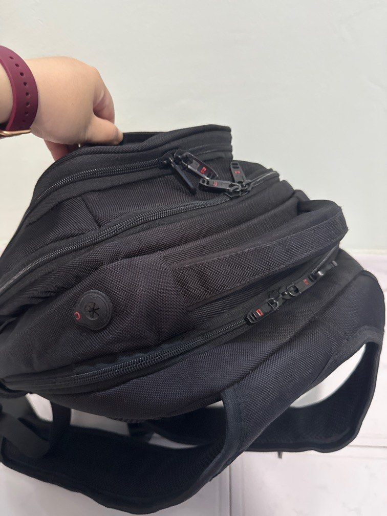 Victoria Cross backpack