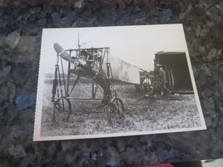 VINTAGE POSTCARD 1910 LE Scarabee.FIRST MONOPLANE  AIRCRAFT TO FLY OVER TORONTO BY COUNT JACQUES