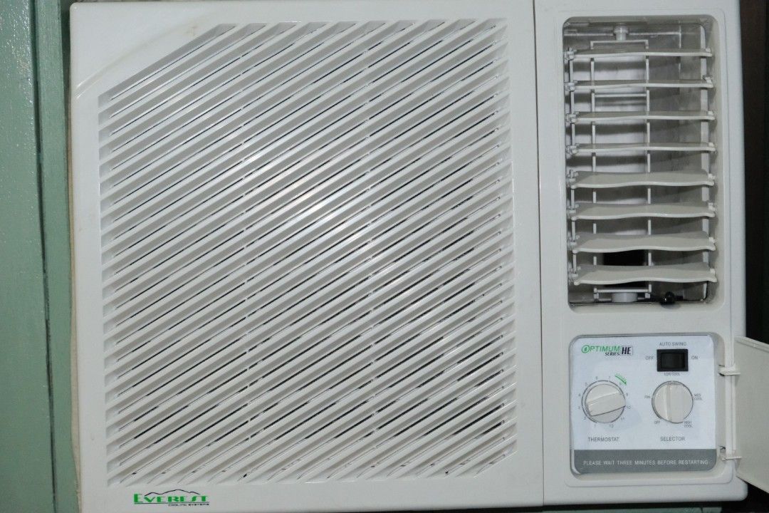 Window Type Aircon 1hp, TV & Home Appliances, Air Conditioning and ...