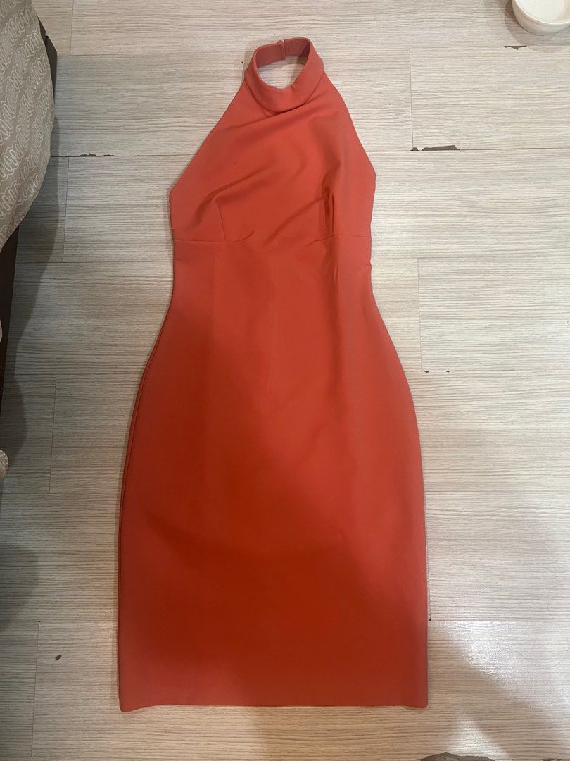 Zara salmon halter midi dress (Category: Dresses) located in Manila. Submitted by declutterwmexx (Listing ID 1300044573, Image 3). Description: With minimal signs of usage.
