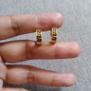 18K loop FENDI earrings titanium gold