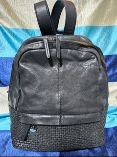AK leather backpack- small size