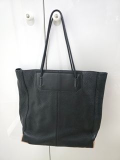 （分類：）位於 。 由 blue.monkey 提交（商品編號 1300138895，圖片 1）。簡介： 。