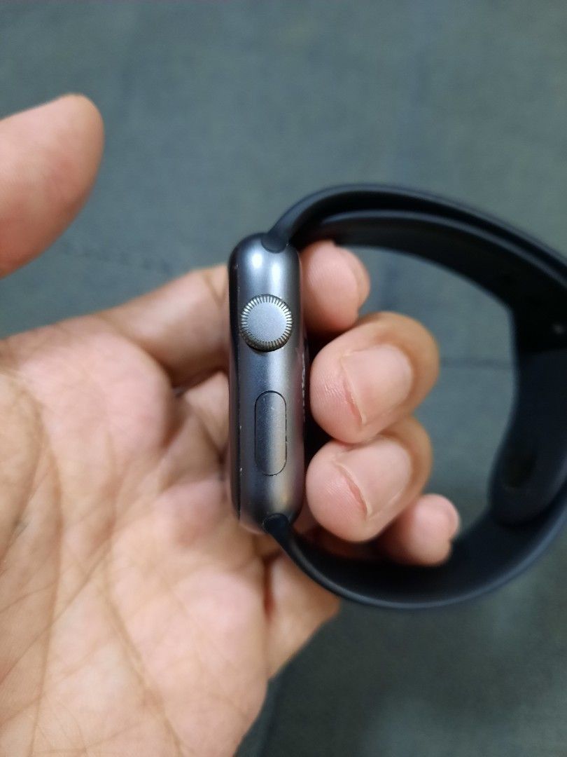 Iwatch a1554 series online