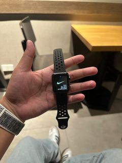 Apple Watch Series 3  + 8 Freebies