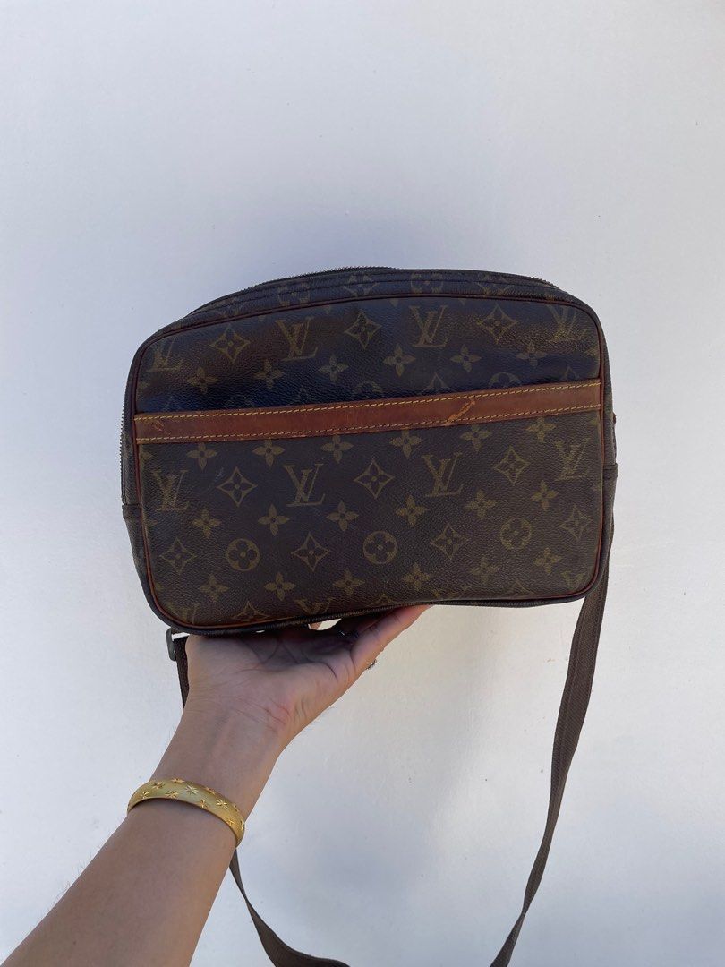 Authentic Lv reporter (Category: Luxury Bags & Wallets) located in Mambajao. Submitted by ckali (Listing ID 1300126833, Image 1). Description: Authentic money back 100% if proven fake .