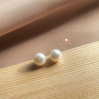 Authentic White 8-9mm Freshwater Pearl Stud Earrings
