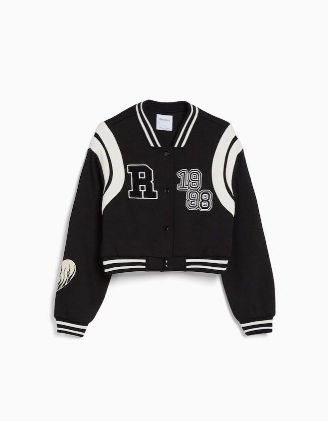 Bershka Cropped Varsity Jacket (Category: Coats, Jackets and Outerwear) located in Quezon City. Submitted by mesvetements (Listing ID 1300237315, Image 1). Description: .