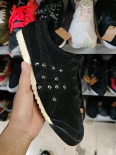 Black onitsuka sneakers