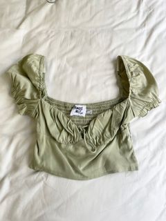 (Category: ) located in . Submitted by aforapparel (Listing ID 1300160727, Image 1). Description: .