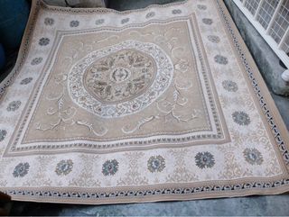 Carpet 240 x 240 cm