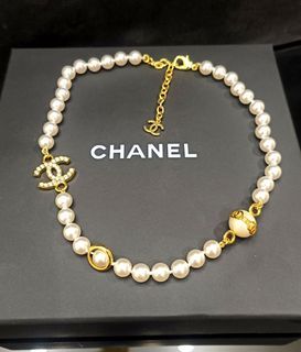 Chanel 2023 Pearl CC Choker/Necklace