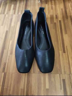 Charles & Keith Size 36
