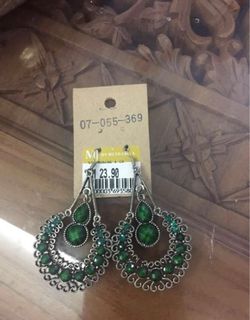 (Category: ) located in . Submitted by abi27 (Listing ID 1300253976, Image 1). Description: .