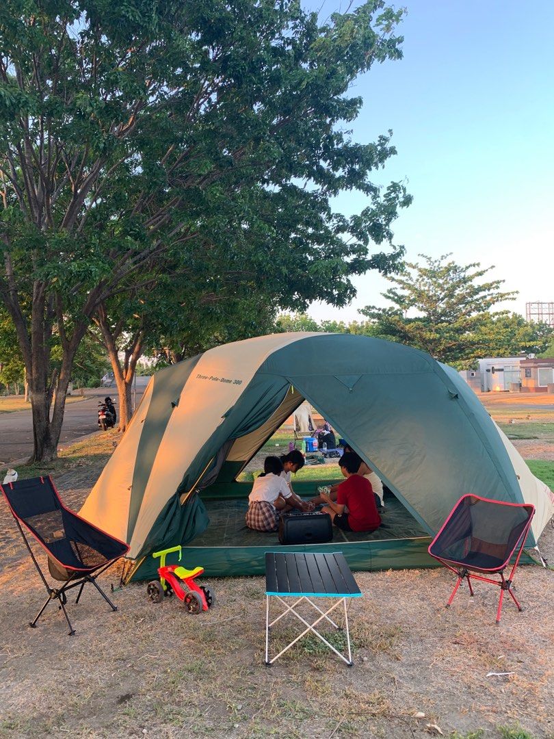 Coleman Three-Pole-Dome-300, Hobbies & Toys, Travel, Travel