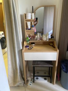 (Category: ) located in . Submitted by poooch (Listing ID 1300136238, Image 1). Description: .