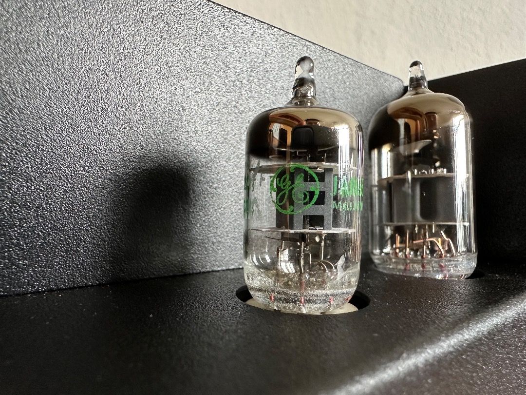 Eddie Current ZDT Jr. Tube Headphone Amplifier