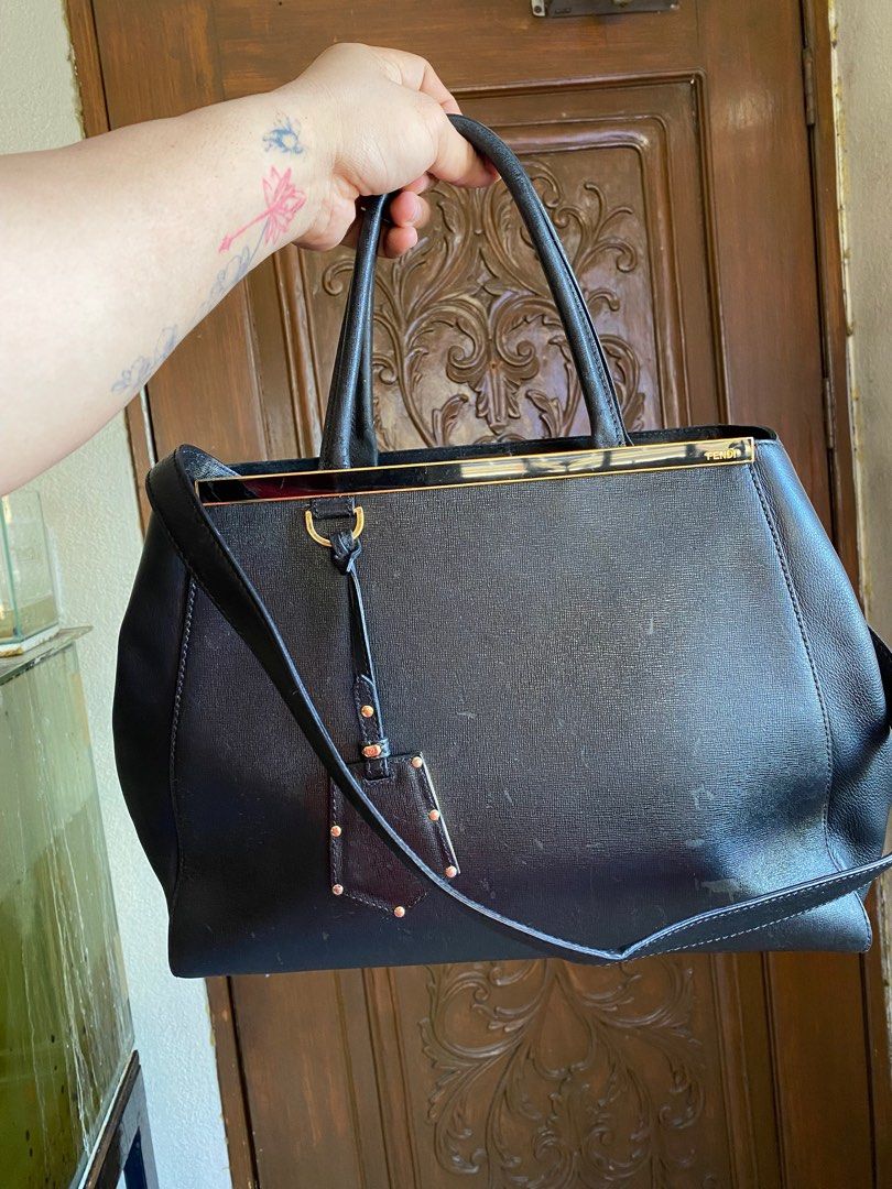 Fendi Sac de jour Women s Fashion Bags Wallets Tote Bags on Carousell