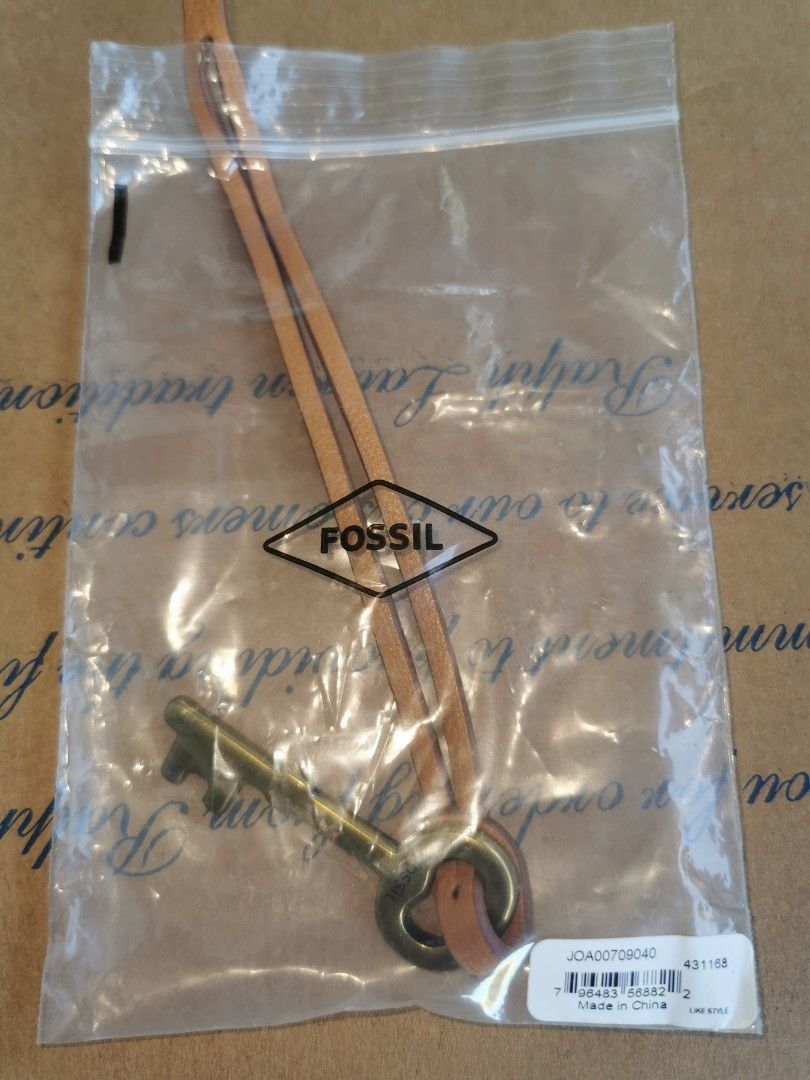 Fossil bag charm store