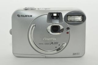 Fujifilm Finepix A201  (MESSAGE US ON IG. INQUIRIES HERE WON’T BE ENTERTAINED)
