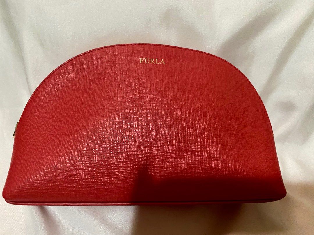 Furla Cabernet Saffiano Cosmetic Case (Category: Purses & Pouches) located in Angeles City. Submitted by duday82 (Listing ID 1300121826, Image 2). Description: Original Prelove excellent condition .