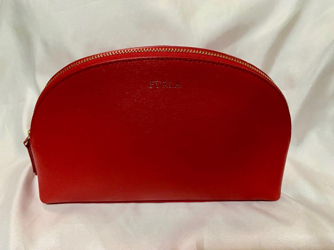 Furla Cabernet Saffiano Cosmetic Case (Category: Purses & Pouches) located in Angeles City. Submitted by duday82 (Listing ID 1300121826, Image 1). Description: Original Prelove excellent condition .