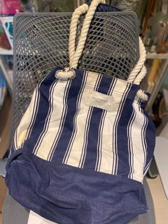 （分類：）位於 。 由 wsn.e 提交（商品編號 1300170877，圖片 1）。簡介： 。