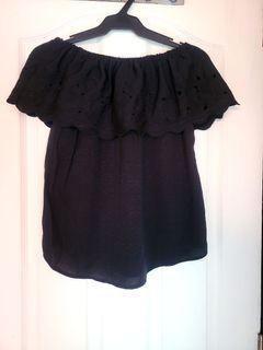 GU top New without tag