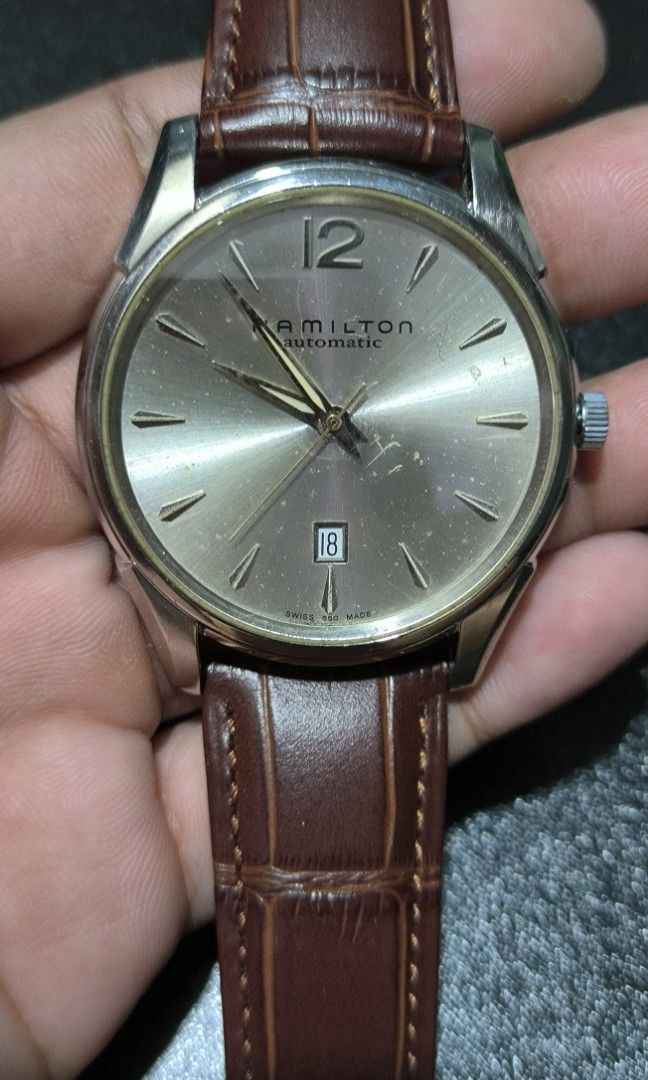 Hamilton Automatic (Category: Men's Watches) located in Taguig. Submitted by j_watches007 (Listing ID 1300183845, Image 2). Description: Secondhand Used Hamilton Automatic Swiss Made Sapphire Crystal Stainless Steel H386150 42.2MM Replacement Strap Buckle ISSUE: Dial please check the photos.