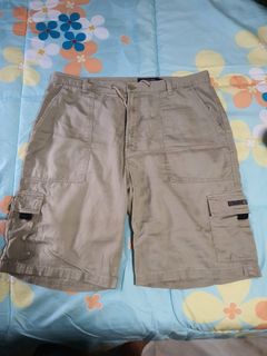 (Category: ) located in . Submitted by iwantshopping (Listing ID 1300192612, Image 1). Description: .