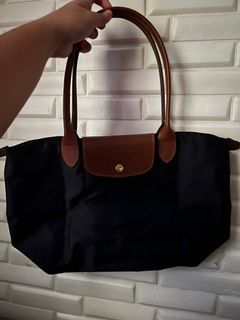 Longchamp Le Pliage Small / Medium Long Handle Tote Bag in Black / Noir