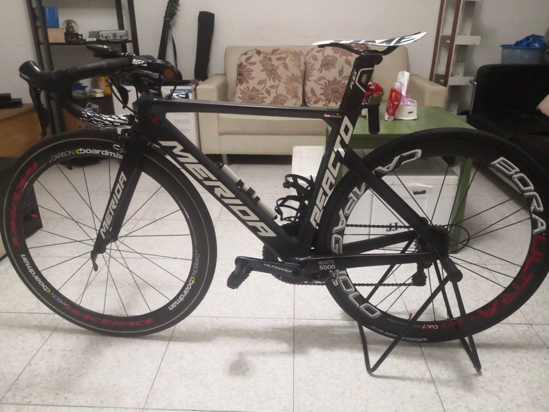 MERIDA -Reacto 5000 (Category: Bicycles) located in Singapore. Submitted by arluc (Listing ID 1300130102, Image 1). Description: MERIDA REACTO 5000 GERMANY DESIGN Description: Small size Carbon fiber Lightly use good condition Ultegra brake set Ultegra crank set With pump & Fox speed meter Price: 3,150 sgd RFS: migrating other country .