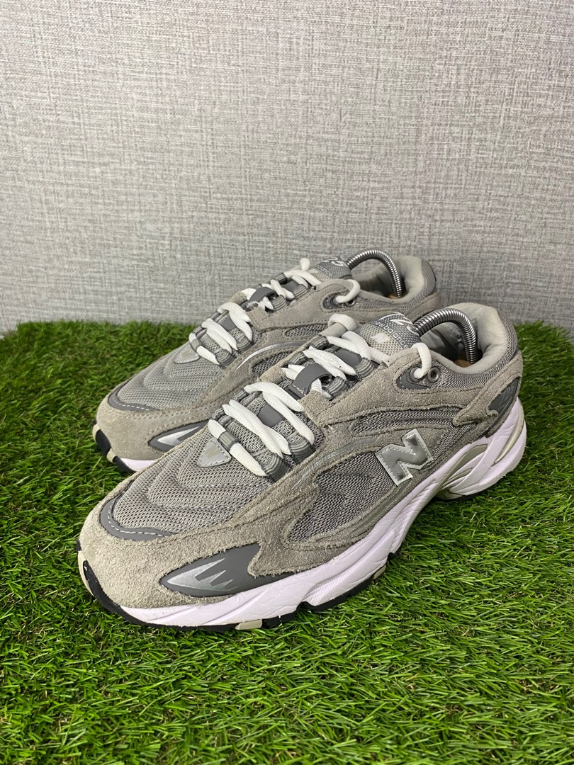New Balance 725, Men's Fashion, Footwear, Sneakers on Carousell