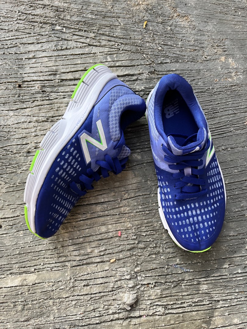 New balance 775 Fesyen Wanita Sepatu di Carousell