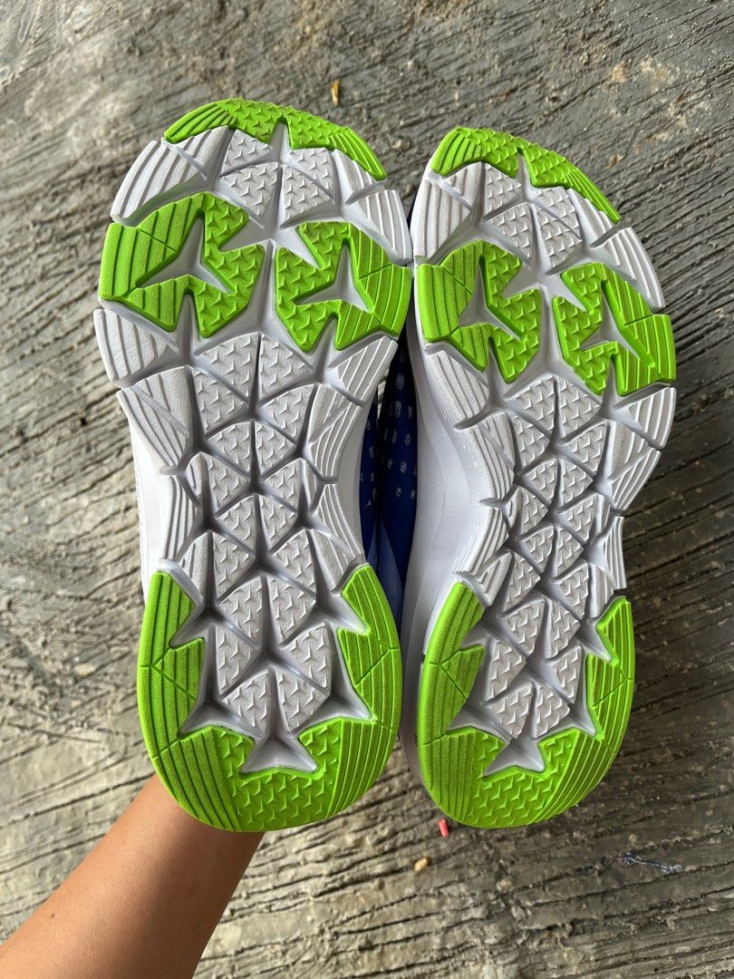 New balance 775 Fesyen Wanita Sepatu di Carousell