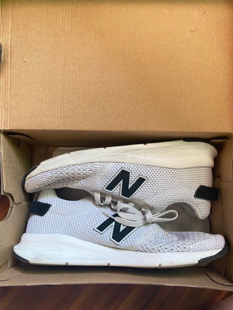 New balance ms24 size 9