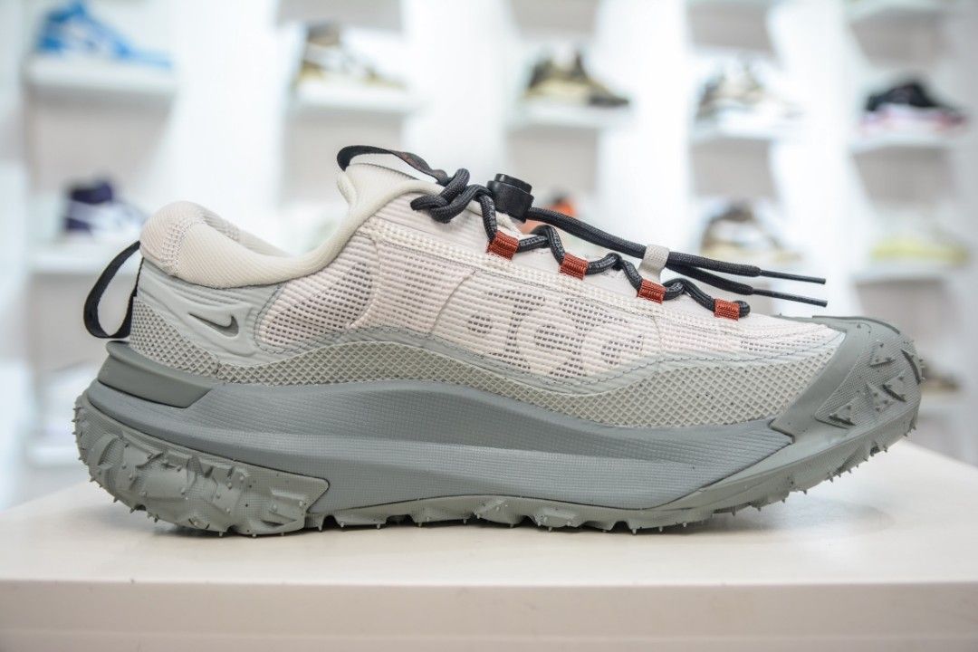 Nike ACG マウンテンフライ2 ゴアテックス　27.5センチ NIKE ACG マウンテン フライ 2 LOW GORE-TEX 27.5cm