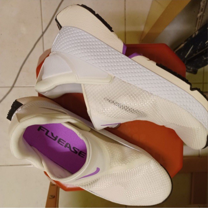 Nike flyease, Women's Fashion, Footwear, Sneakers on Carousell