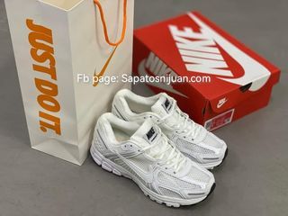 Nike Vomero 5 white