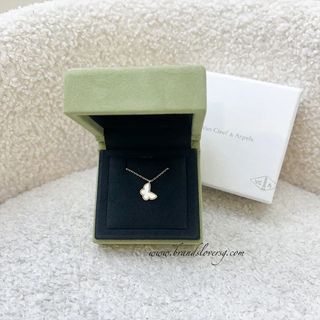 (Category: ) located in . Submitted by brands_lover (Listing ID 1300113132, Image 1). Description: .