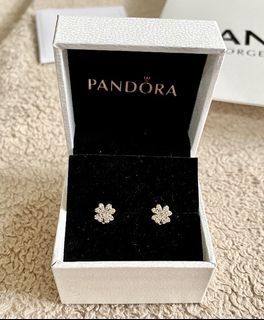 Pandora Lucky Clover Dainty Earrings 💖💎✨