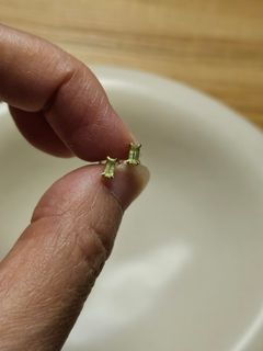 Peridot Baguette Stud Earrings 10k /Minimal Dainty Earrings / August Birthstone Natural Peridot