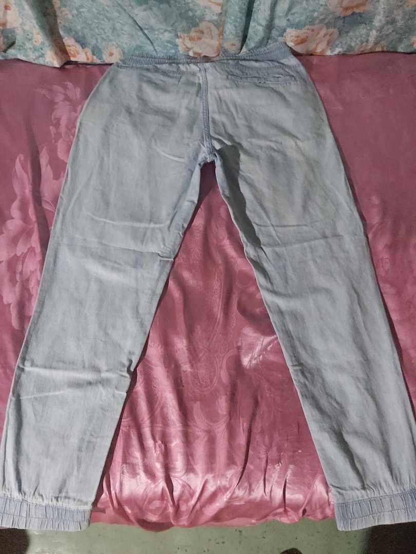 Pull & Bear jogger pants (Category: Joggers) located in Quezon City. Submitted by rolenalma (Listing ID 1300241948, Image 2). Description: Pull & Bear jogger pants M. O. D - lalamove, j&t, lbc M. O. P - gcash.