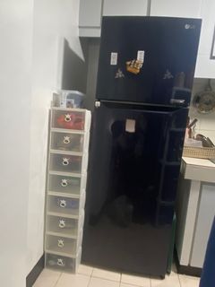 Refrigerator LG Inverter None frost  (slightly negotiable)