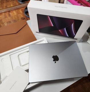 RUSH! M2 Apple Macbook Pro 14 M2 Pro 2023 Laptop + Sleeve