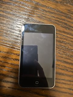 RUSH SALE Ipod Touch 3rd Generation