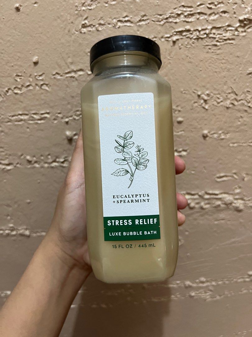 Stress Relief Luxe Bubble Bath by Bath & Body Works (Category: Bath) located in Cavite. Submitted by laliswagg (Listing ID 1300169762, Image 1). Description: ❤️ORIGINAL BATH & BODY WORKS ❤️Original Price $16.50 or 907 php ❤️Direct shipping lalamove, grab, lbc, gogoexpress ❤️Location Dasmariñas.