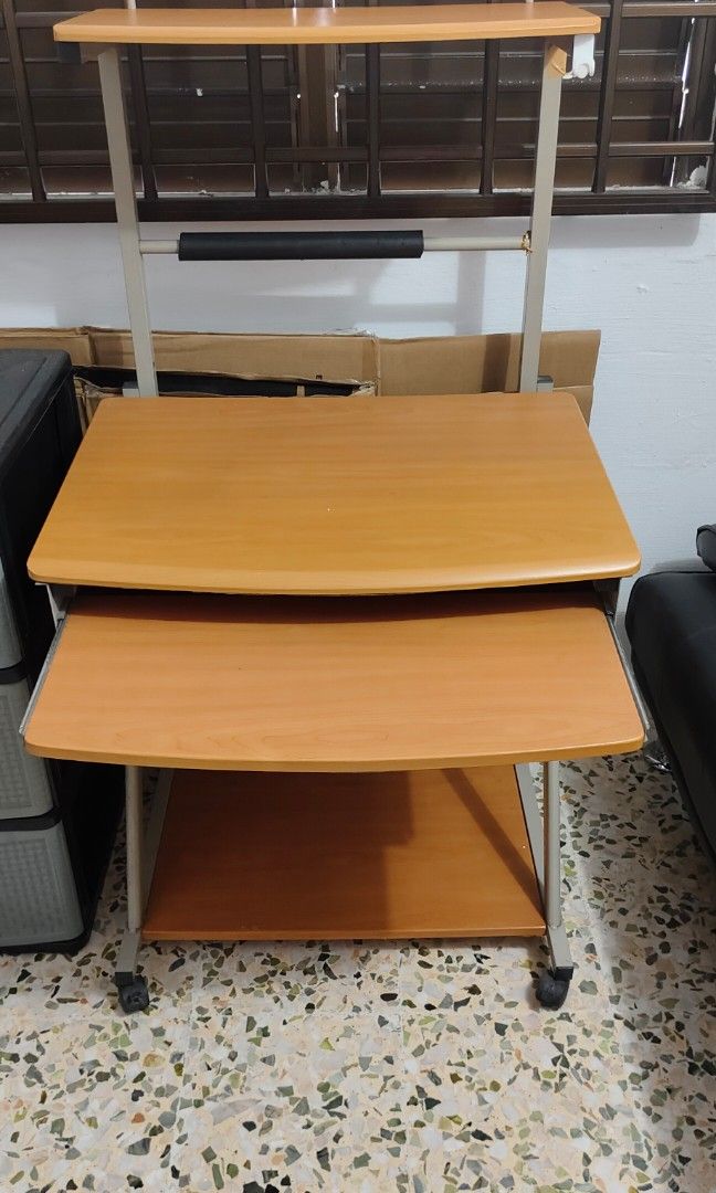 Study table (Category: Tables & Sets) located in Singapore. Submitted by b_cherryi_99 (Listing ID 1300207146, Image 3). Description: Used. It is in mint condition. self collection at amk.