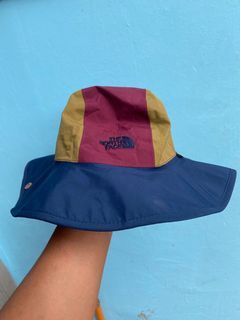 The North Face (Bucket hat)